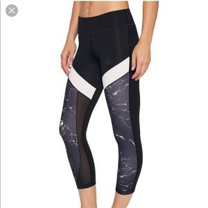 Adidas climalite marble 3/4 leggings